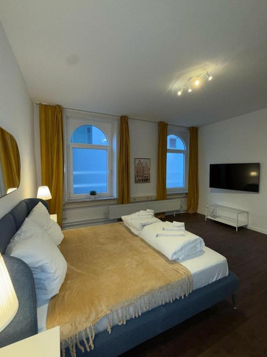 Zentral Gelegenes Premium-apartment Mit Viel Tageslicht Apartment Hamburg